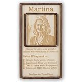 pravur Personalisierte Ruhestandskarte mit Foto Text Logo | Graviertes Abschiedsgeschenk für Kollegen & Mitarbeiter | Rentenkarte mit Aufsteller | für Firmen | Warmes Naturholz