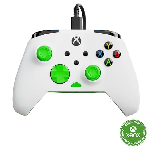 Turtle Beach Rematch Core Manette de jeu filaire blanche et verte avec commandes audio, moteurs de grondement et déclencheurs d'impulsion – Licence pour Xbox Series X ou S, Xbox One et PC Windows