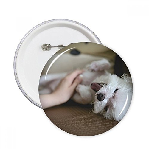 Chien blanc pins badge, une touche de décoration multicolore pour vos sacs