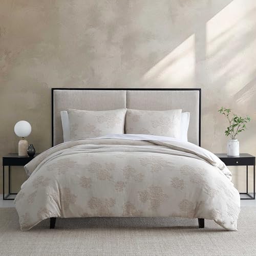 Vera Wang - Comforter Set, Luxurious Bedding Set with Matching Shams, Floral Design, Chic Room Essentials (Roses Beige, Queen)