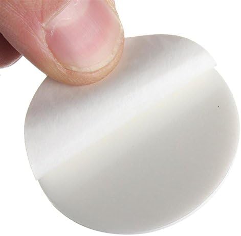 Amazon Co Jp Gsp ドアノブ 壁紙 ぶつかり防止 クッション シリコンで壁紙が傷がつかない 貼るだけで簡単 小さな足がついた家具の こすれ防止にも 4個セット ホワイト 並行輸入品 Diy 工具 ガーデン