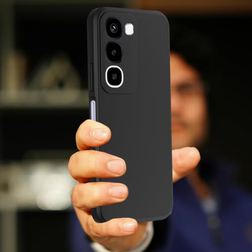 Image of A rtistque Back Cover Case for Realme P4R 5G with Camera Protection | Shockproof TPU|Stylish Protective Design|Slim Fit|Ultra Matte| Back Cover - Black