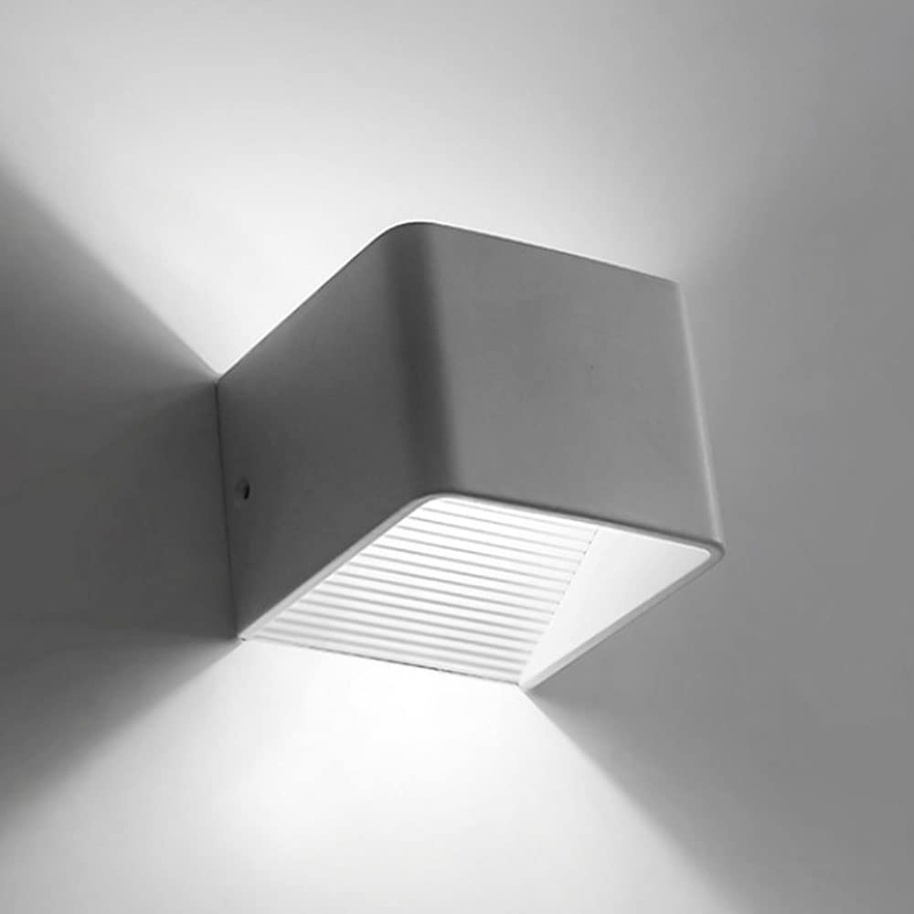 Luz de pared con iluminación bidireccional en aluminio pulido de alta calidad y diseño moderno