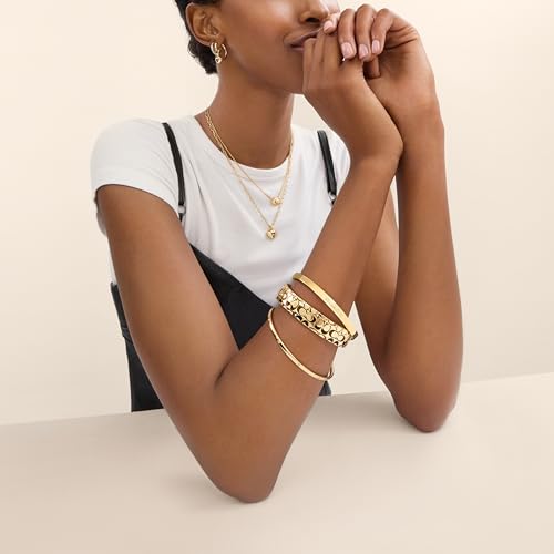 Coach Women's Pearl Signature Pendant Necklace4