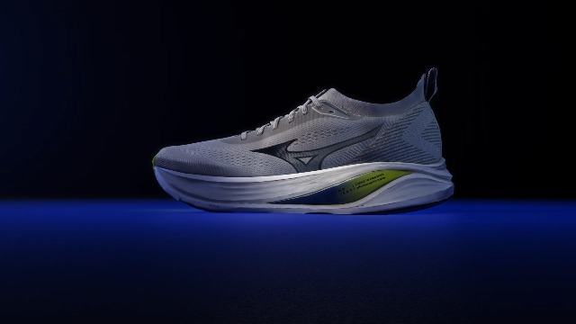Amazon.com | Mizuno Unisex Neo Zen (Oni Pack) Running Shoe | Max