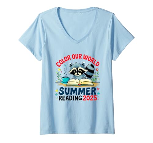 Mujer Amante de los libros de mapaches Colorea Our World Summer Reading 2025 Camiseta Cuello V