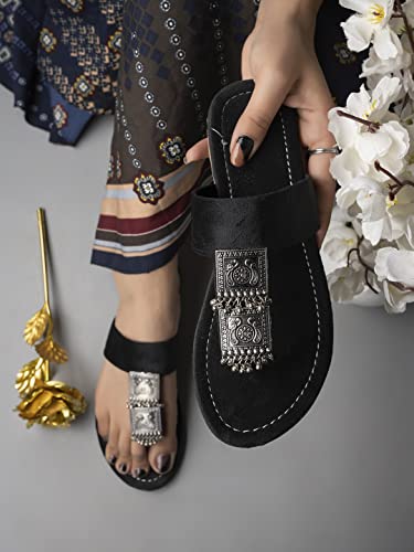 Image of Shoetopia Ethnic Jewel Detailed Flats For Women & Girls