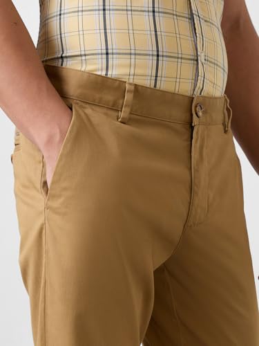 Image of Park Avenue Men's Regular Fit Mid Rise Neo Fit Cotton Blend Solid Pattern Flat Front Casual Chinos