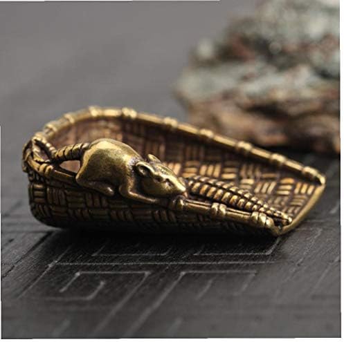 Vintage Dustpan Statue Cute Brass Rat Stealing Corn Decoration Ornaments Home Office Desk Ornaments Gifts