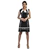 Sin-Mangas-Negro-y-Vestido-Blanco-con-Cara-de-impresion