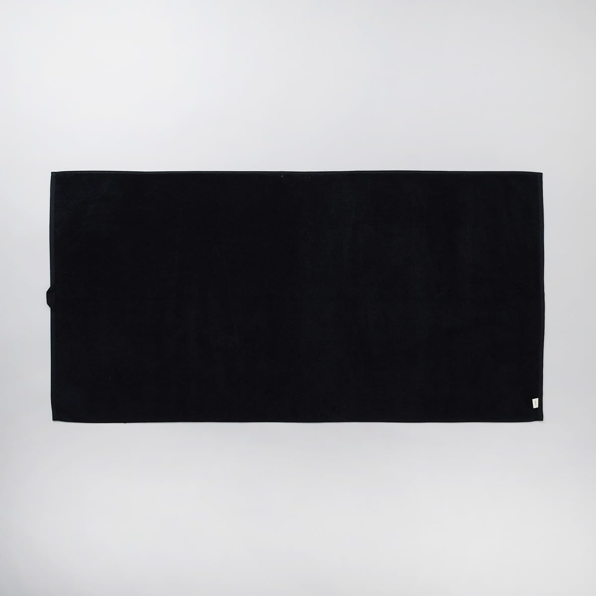 Amazon｜[テクラ]バスタオル 70×140 TERRY TOWELS SOLID (BLACK 
