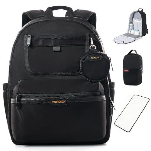 momcozy Sac à Langer Bébé à Dos – Nylon Premium, Léger et Élégant, Grandes Poches de Rangement, Ergonomique pour des Sorties Faciles – Tapis à Langer, Sangles Poussette, Étui Tétine, Essentiel Voyage