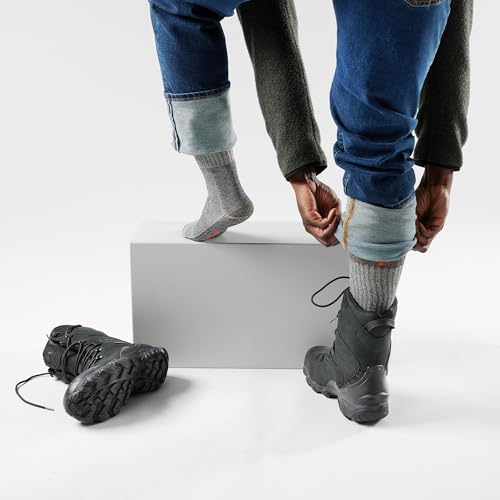 Smartwool Men's Hunt Classic Edition Light Cushion Tall Crew Socks2