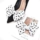 Tsangbaby Satin-Schleifen-Schuhclips mit Punkten, einfarbig, abnehmbare Schuhclips, elegante Hochzeit, Party, Schuhschnalle, Tasche, Kleidung, Haarschmuck für Damen und Mädchen, 2 Stück weiß