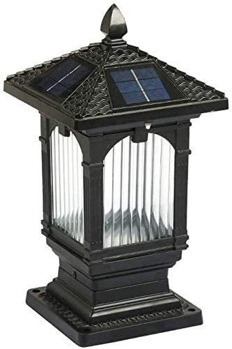 Jardin sombre ? Lampe de pelouse solaire étanche noire pour pilier et patio