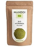 Unser Moringa-Pulver hat eine schöne hellgrüne Farbe und ist voll mit Nährstoffen und sekundären Pflanzenstoffen aus kontrolliert biologischem Anbau