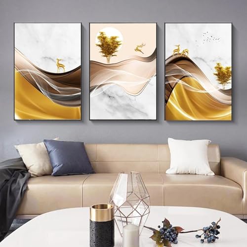 Peinture élan et arbre doré pour habiller un mur blanc de salon