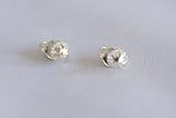 Envío GRATIS 72h a España Pendientes de plata de bola con estrella 0,5cm. Envío GRATIS 72H