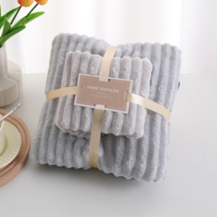 HomeCloud Microfiber Soft and Fuffy Bath Towel 400 GSM with Hanging Loop | Super Soft, Highly Absorbent, and Ultra Fast Dry | Perfect for Home, Pool, Spa, and Gym (Grey)