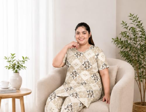 Image of RYSH Women's All-Over Printed Cotton Plus Size Longline T-Shirt with Pockets