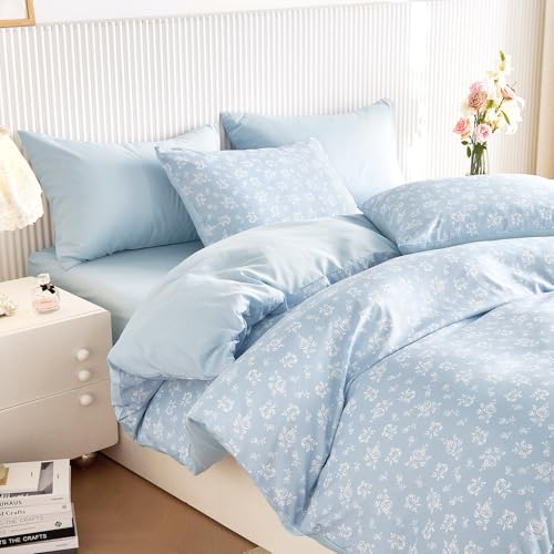 Image of Wake In Cloud - Floral Comforter Set, Coquette Cottagecore Aesthetic Flower Shabby Chic Pattern for Women Teen Girls, Soft Lightweight Bedding, 3 Pieces, Light Blue, Queen Size