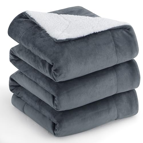 Aisbo Dicke Kuscheldecke Flauschig Anthrazit - Extra Warme Decken für den Winter als Sofadecke Couchdecke 220x240 cm, XXL Große Wohndecke aus...