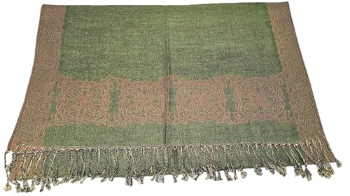 Knot Scarf for Women, Green/Red Radiant Color, Celtic Knot Design Made in Ireland2