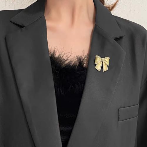 Image of Cute Pearl Flower Brooch Pin,Bowknot Bow Tie Suit Pin Pearl Silk Scarf Buckle Daisy Flower Brooch Jewelry for Women Birthday Gifts
