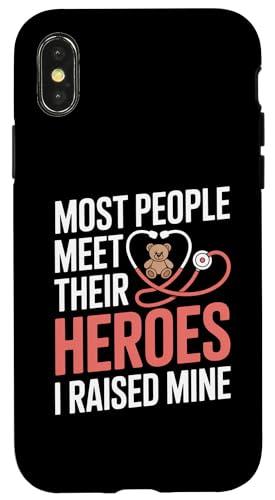 多くの人はヒーローに出会う 私は自分のヒーローを育てた 聴診器とくま 親の誇り 医療 スマホケース iPhone X/XS 用