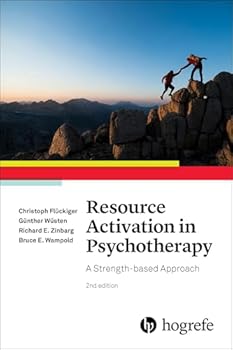 Paperback Resource Activation in Psychotherapy: A Strengths-Based Approach, 2nd edition Book