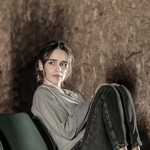 Ejderhaların annesi Londra'ya indi: Emilia Clarke &Ccedil;ehov'un Martı'sında