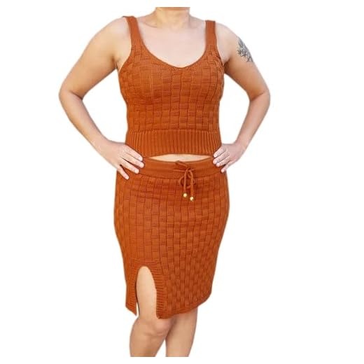 Conjunto Tricô Modal: Saia Midi com Fenda + Cropped Regata