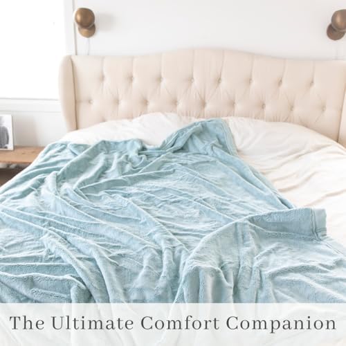 Image of Saranoni Oversized Luxury Blanket | Breathable Super Soft, Lush, Plush Comfy Blankets for Adults | Dew - X-Large 60 inch x 80 inch