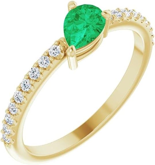 Diamond2Deal 14K Yellow Gold Emerald & 1/6 ct Diamond Stackable Ring Size 7