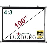 3-lagige 0,42mm mattweiße Leinwand mit Leuchtdichtefaktor/Verstärkungsfaktor von 1,0 - ideal für 4K oder Full HD 1080p und 3D Das Material besteht aus 3 Schichten PVC. Die mattweiße Oberfläche bietet eine perfekte und gleichmäßige Lichtstreuung und eine winkelunabhängige Bildqualität, optimale Farbdarstellung und ausgezeichnete Schärfe und eignet sich am besten für den Einsatz bei schlechten Lichtverhältnissen mit stark leuchtenden Projektoren.