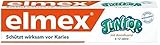 La pasta de dientes Junior Elmex fue desarrollada para fortalecer el esmalte de los nuevos dientes permanentes, que actualmente están en proceso de penetración, y para hacerlos resistentes a la caries dental
