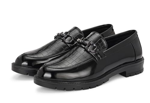 Image of MACTREE Croco Print Leather Slipon Loafers for Men | Chunky Sole Loafers