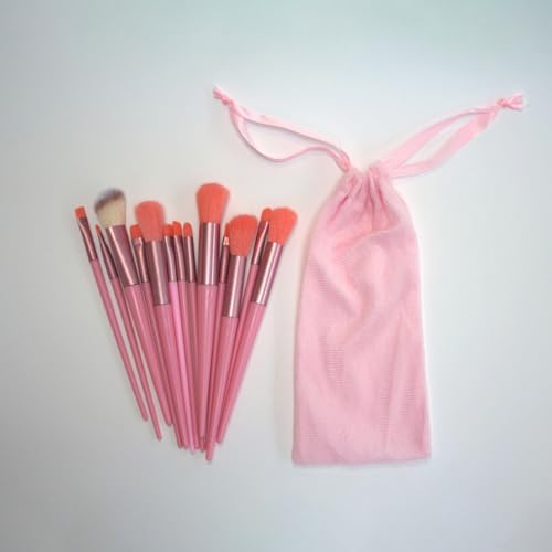 Éponges de maquillage et accessoires pour routine simplifiée - 3