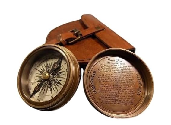 Brújula de bolsillo vintage de latón con estuche de cuero