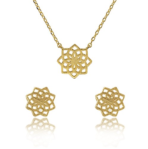 namana Juego de Collar y Pendientes Mandala. Juego de Joyas con Geometría Sagrada Chapada en Oro o en Rodio y Acabado Cepillado para Mujer. Pendientes y Collar a Juego. (Oro, Chapado en Oro)
