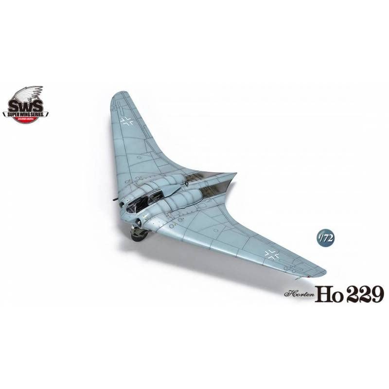 Zoukei-Mura SWS German Horton HO-229 Flying Wing 1/144 & 1/72