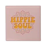 IMPRIMÉ EN FRANCE : Offrez-vous un souvenir de qualité. Chaque magnet est imprimé avec soin dans notre atelier en France. Le procédé d'impression thermique fixe les couleurs dans la céramique pour un éclat durable qui ne ternit pas à la lumière.