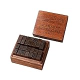  DIYOMR Lot de 26 tampons vintage en bois et caoutchouc avec boîte en bois vintage rouge vieilli pour la fabrication de cartes cadeaux, le scrapbooking, la simulation de frappe ancienne (majuscules,