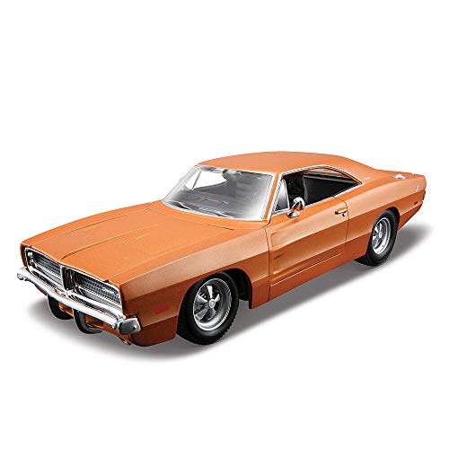 Maisto 1:25 Scale Assembly Line 1969 Dodge Charger R/T Diecast Model Kit