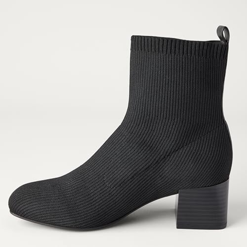 Amazon Essentials Women's Knit Stretch Ankle Boots2