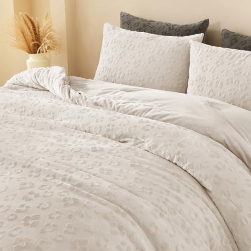 Andency Fluffy Full Size Comforter Beige, Cheetah Print Bedding 3 Pieces by Andency - Used condition - Image 3