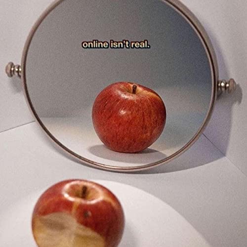 Episodio 4 "I social sono le nostre vetrine" copertina