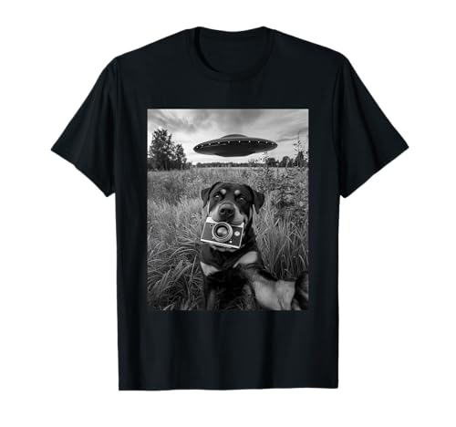 Funny Rottweiler Ufo Selfie T-Shirt