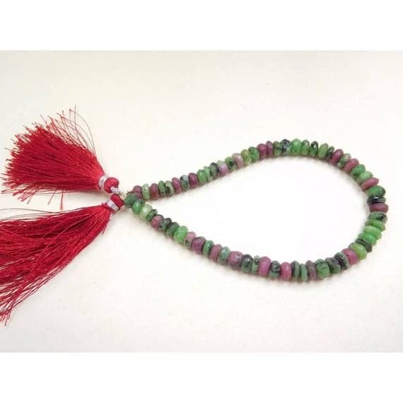 Création de bijoux en rubis zoïsite perles facettées pour un style bohème chic