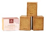 Formule 100% naturelle, vegan et sans allergènes, composée uniquement de sodium olivate, sodium laurus, eau et soude. Sans parfum artificiel, sans colorant et sans huile de palme, ce savon d’Alep authentique respecte les peaux sensibles, limite les irritations et aide à purifier la peau sans l’assécher.
